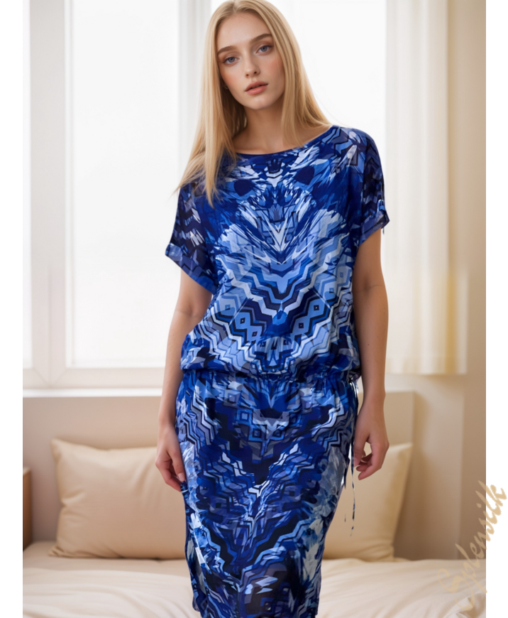 Платье из искусственного шелка