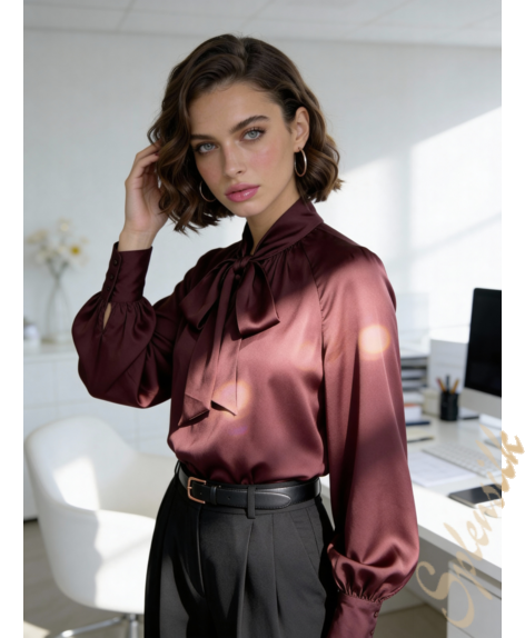 Блузка из искусственного шелка